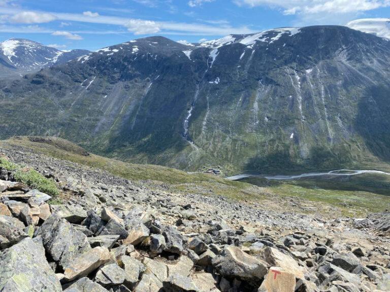 Galdhopiggen matkalla huipulle 3