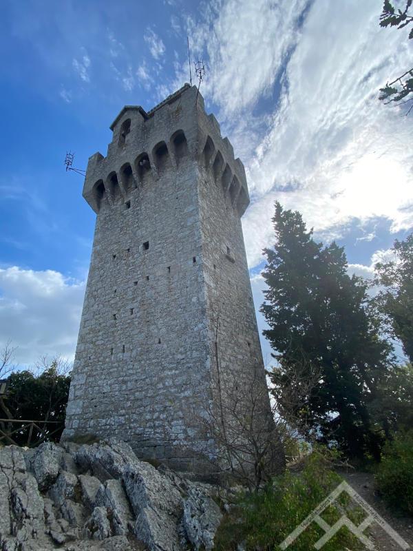 Monte Titano torni kolme 2